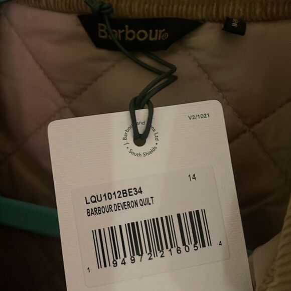 DEVERON QUILTED JACKET IN BEIGE
Size 14 - Picture 11 of 14